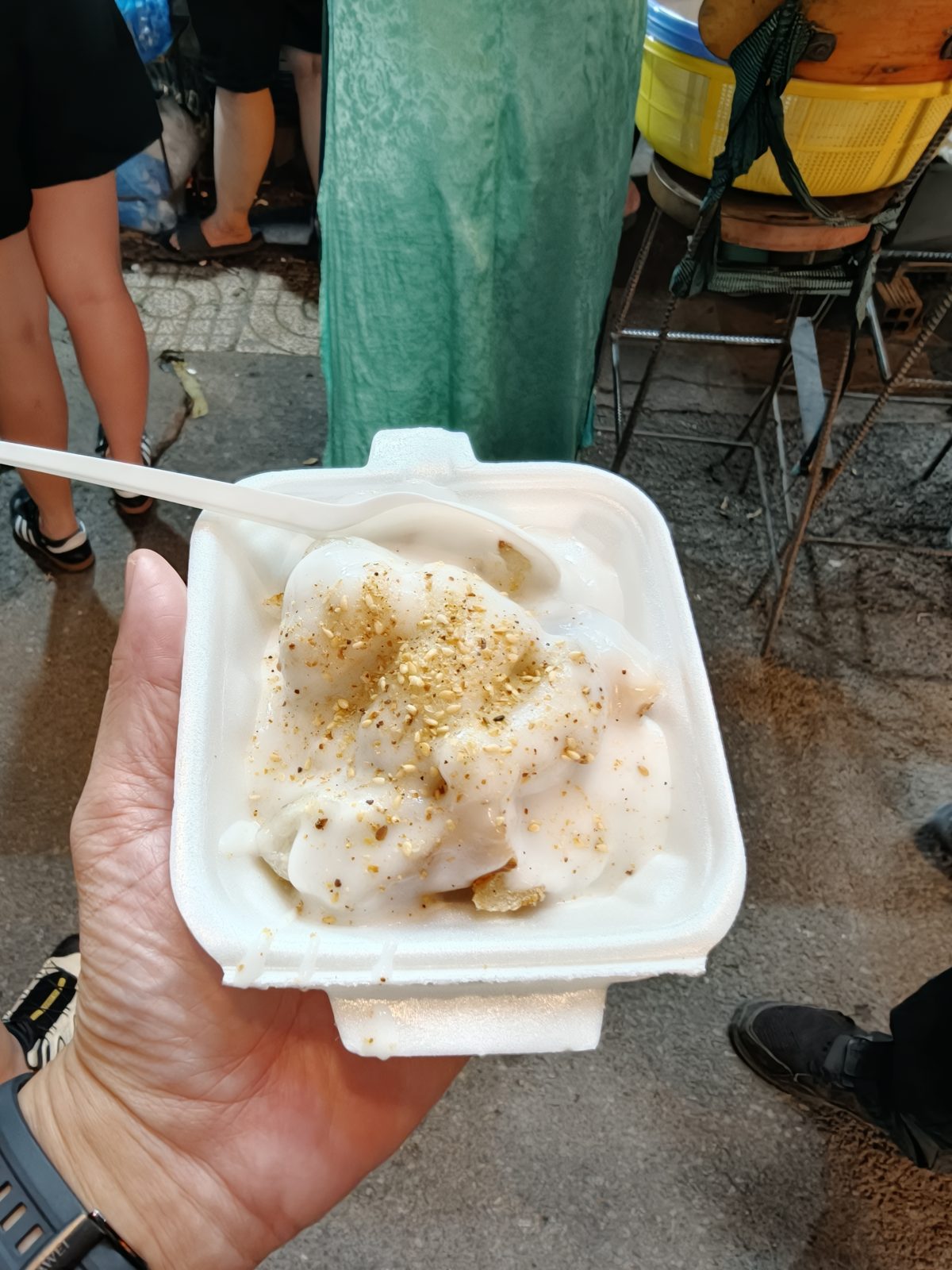 ココナッツのソースをかけて
