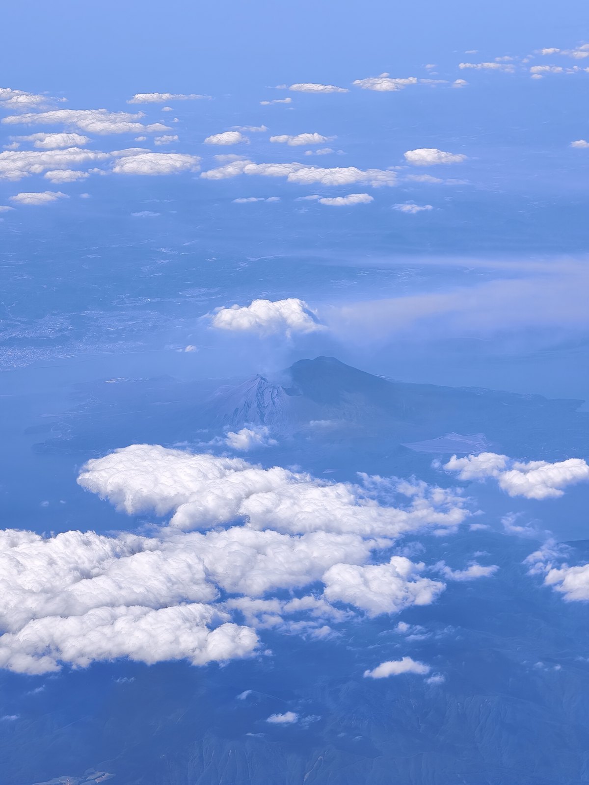 九州の南の上空から見えた景色