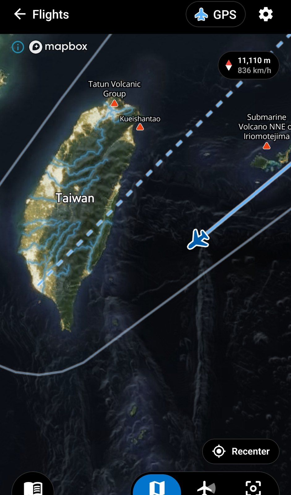 台湾の東の海の上。高度11,110m